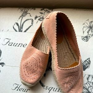 Ugg Australia Heidi Perf flats size 7.